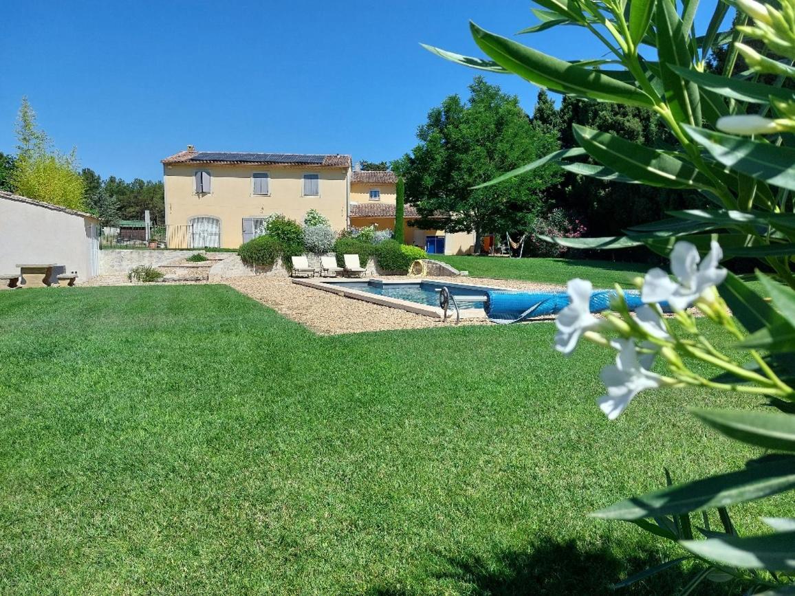 En Provence, Chez Stephanie Et Marcel Saint-Rémy-de-Provence Exteriör bild